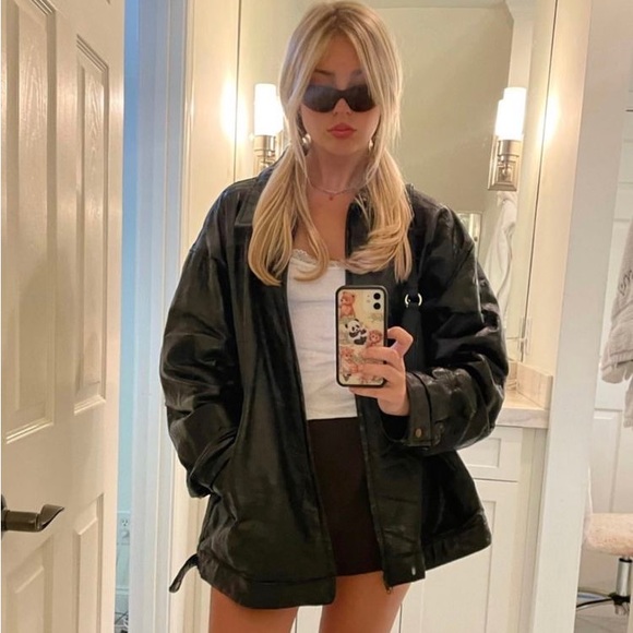 DARK ACADEMIA MYSTERY BOX - Picture 1 of 16